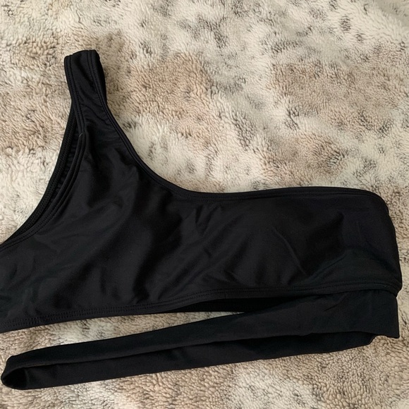 Two piece swim suit - Picture 3 of 4